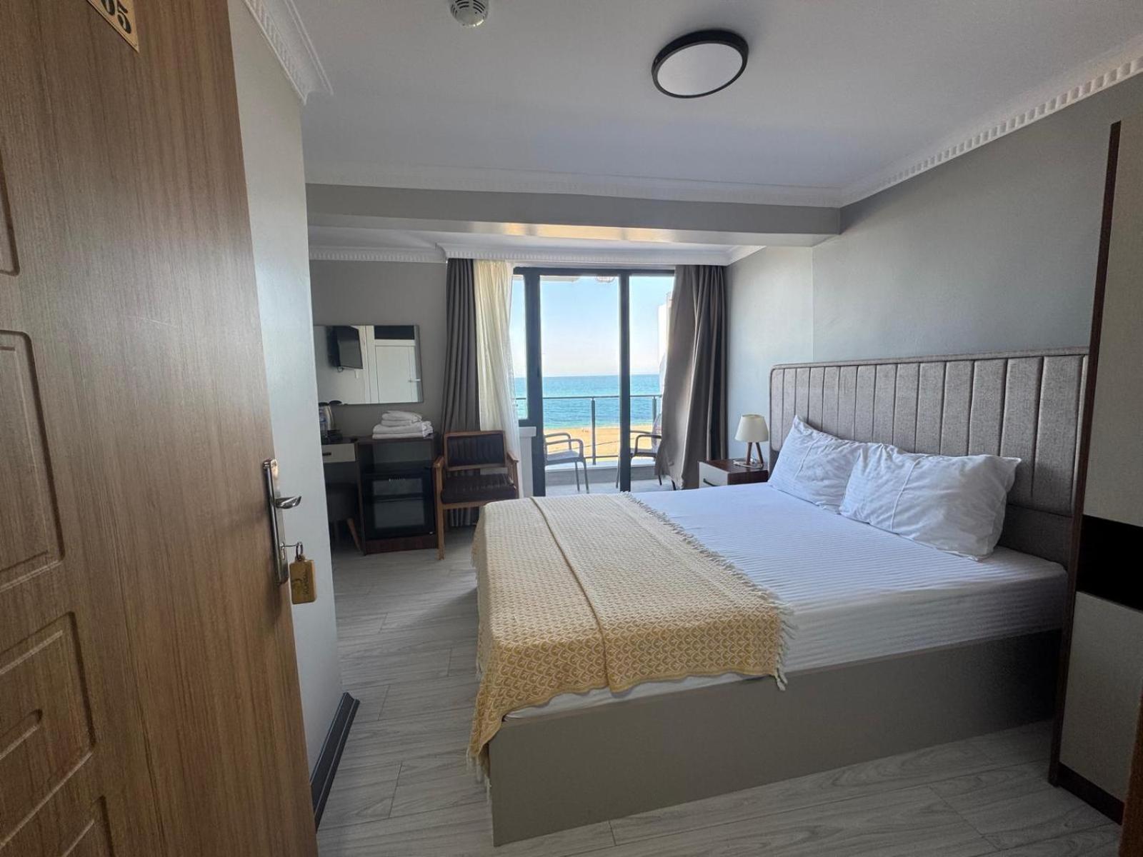 Hotel Airport Kumsal 3*